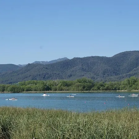Flora Alojamento de Acomodação e Pequeno-almoço Banyoles