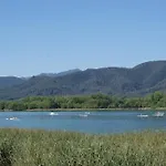 Flora Bed & Breakfast Banyoles