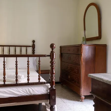 Bed and breakfast Ca La Flora 2*